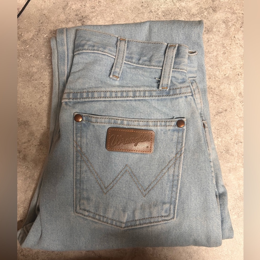 Wrangler cowboy cut straight leg